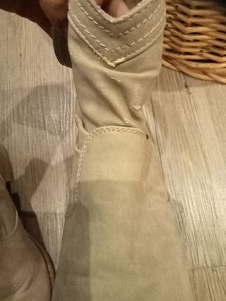 Botas beige 37 bajas