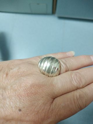 Anillo plateado