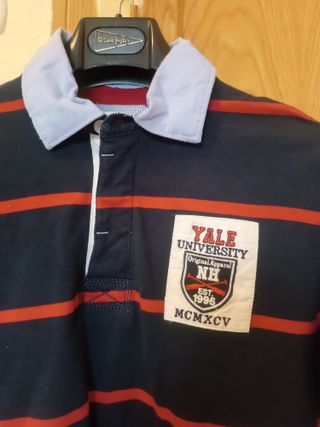 Polo manga largay codera,azul marinoconrayas rojas