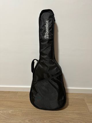 Guitarra alhambra 3C