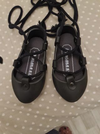 Albarcas traje casero talla 24