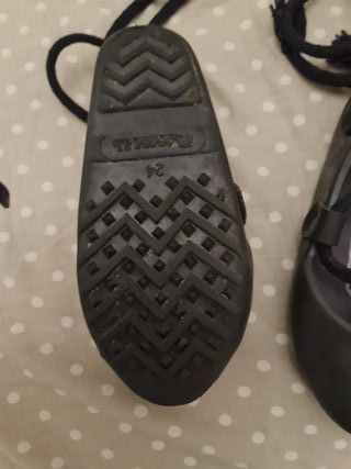 Albarcas traje casero talla 24