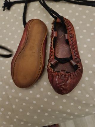 Albarcas traje casero talla 24