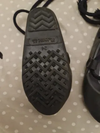 Albarcas traje casero talla 24