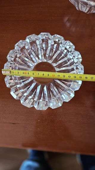 Bombonera y cenicero de cristal tallado