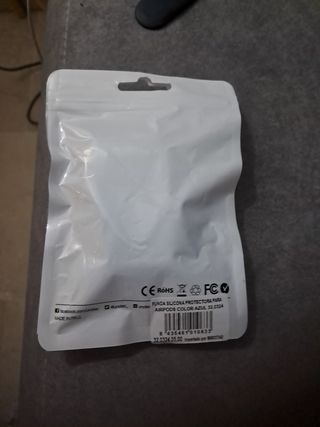Funda airpods NUEVA A ESTRENAR