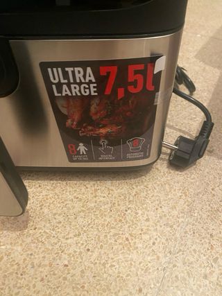 Freidora de aire 7.5 litros Moulinex sin estrenar