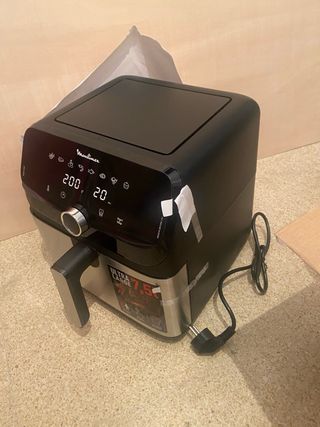 Freidora de aire 7.5 litros Moulinex sin estrenar