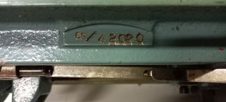 Maquina de coser ALFA.