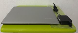 Lenovo A9 240 GB SSD 8 GB RAM y W11