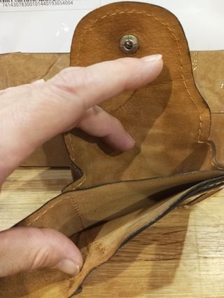 Cartera de piel artesanal