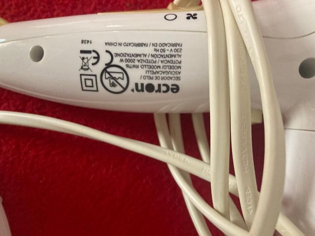 Secador de pelo ecron