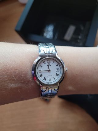 Reloj de acero de señora marca Jaguar
