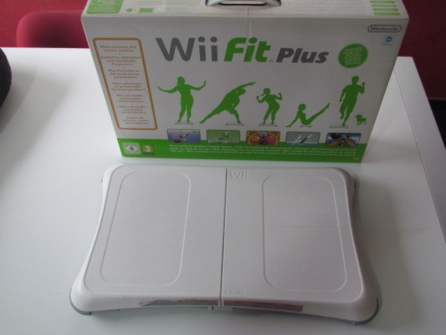 WII FIT PLUS