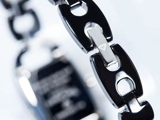 BRACCIALE ORIGINALE IN CERAMICA CON CRISTALLO ZAFFIRO NERO