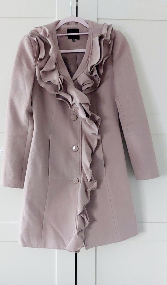 Abrigo entallado elegante