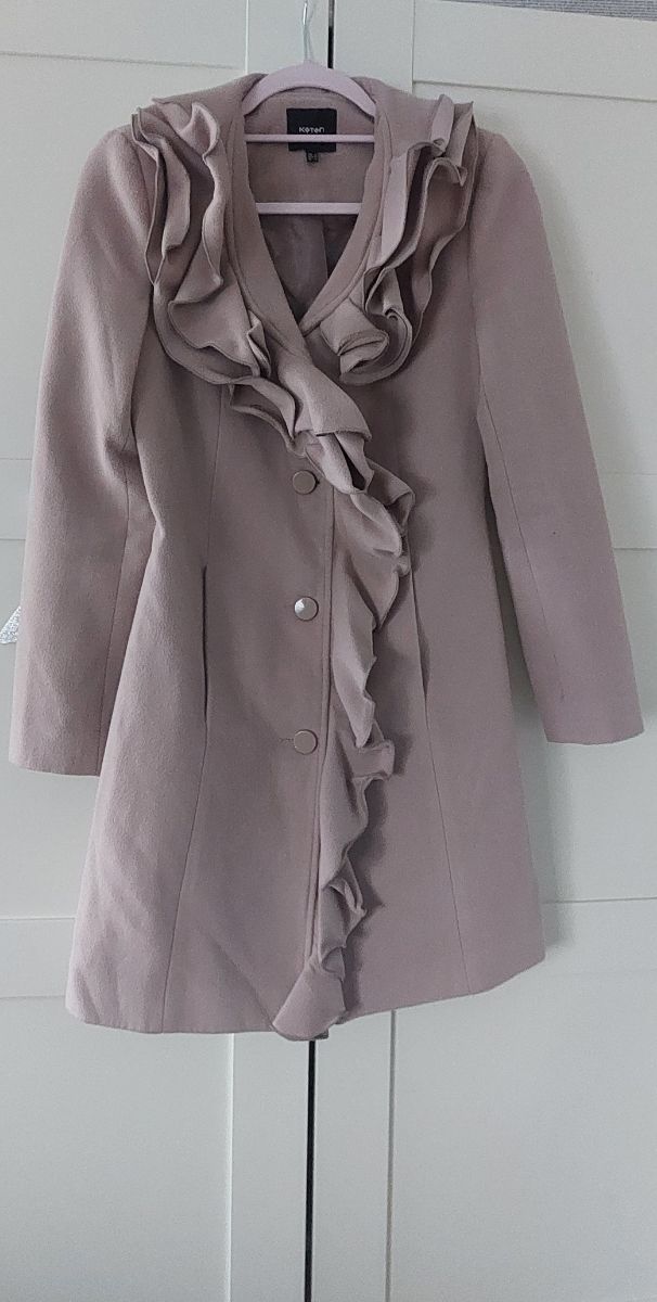 Abrigo entallado elegante