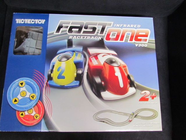 TicTec Toy Infrared Fast One F1 Formula One Racetr