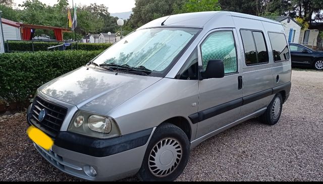 Guarnecido Tapa fusibles