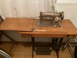 Maquina de coser antigua