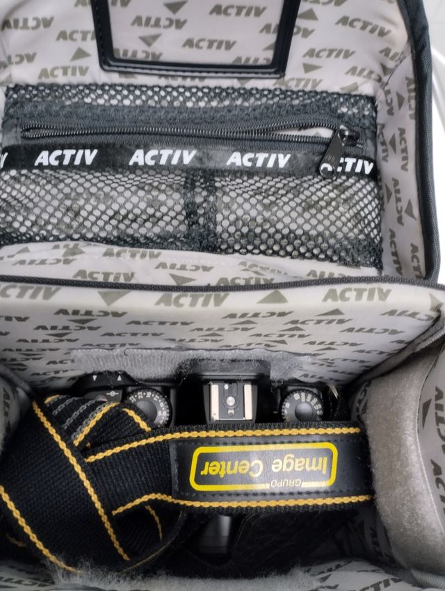 Cámara de fotos canon.