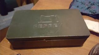 Maquina de coser Refrey - Con mueble