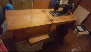 Maquina de coser Refrey - Con mueble