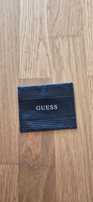 Tarjetero Guess negro