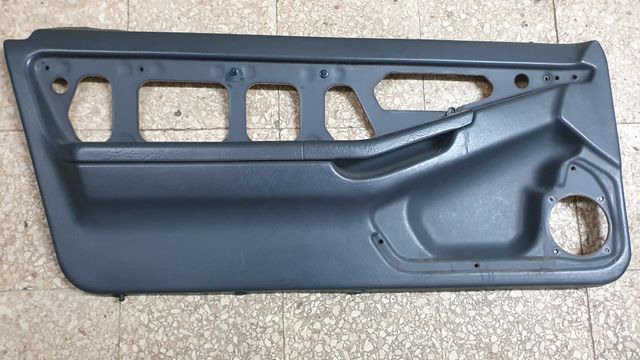 Tapizado delantero izquiero Volvo 480