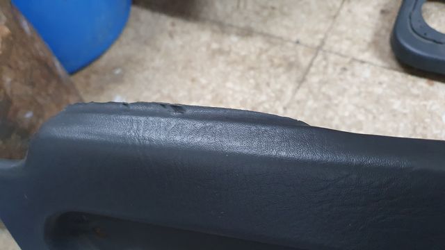 Tapizado delantero izquiero Volvo 480