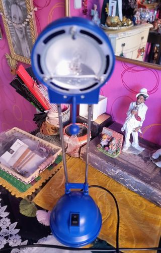 Lámpara de escritorio regulable