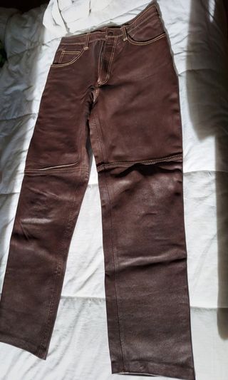 Pantalón de cuero