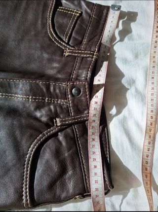 Pantalón de cuero