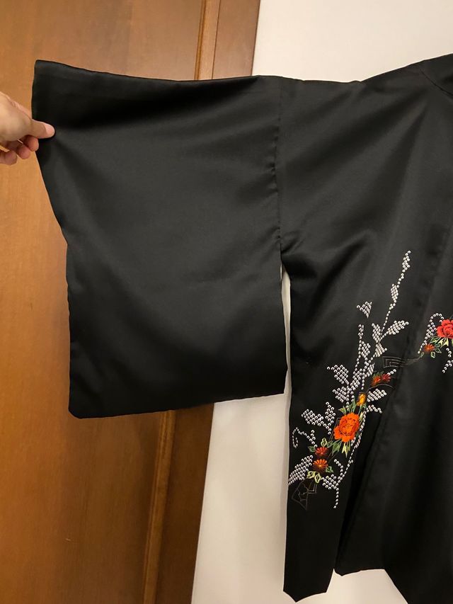 Haori giacca kimono seta con ricami floreali