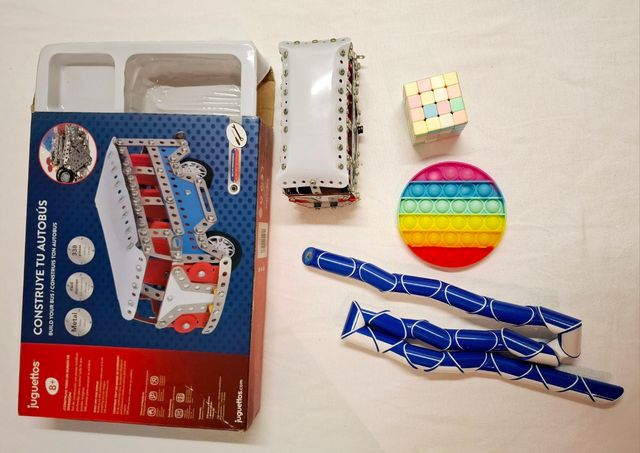 LOTE de JUGUETES / JUEGOS para niños