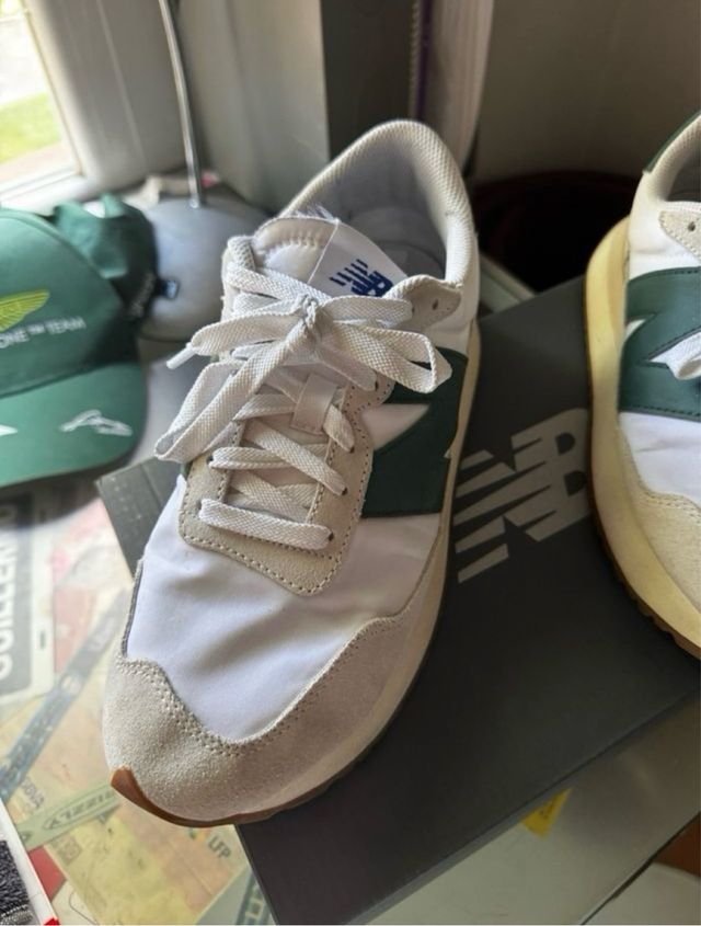 New Balance 237