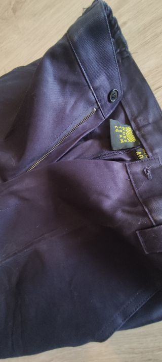 Pantalón de trabajo talla 40.