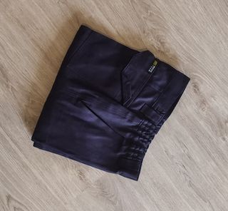 Pantalón de trabajo talla 40.