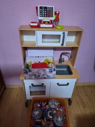 Cocina ikea + lote de utensilios de cocina