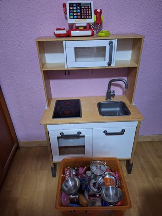Cocina ikea + lote de utensilios de cocina