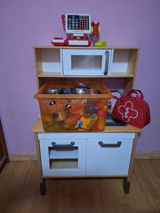 Cocina ikea + lote de utensilios de cocina
