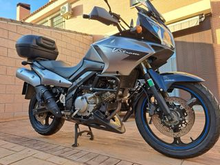 SUZUKI VSTROM 650 cc