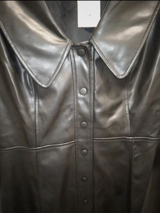 Vestito nero in similpelle 