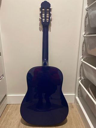 Guitarra profesional infantil.
