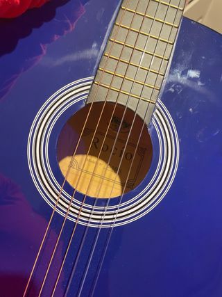Guitarra profesional infantil.