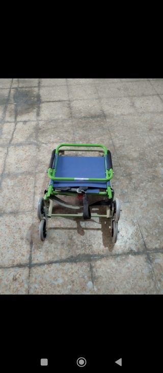 Silla de ruedas para subir escaleras
