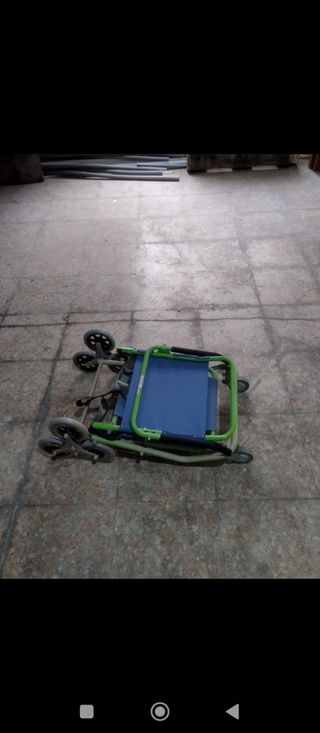 Silla de ruedas para subir escaleras
