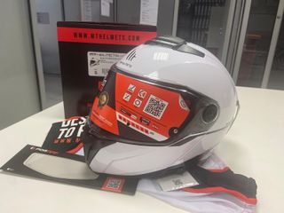 Casco modular MT Atom 2 gafa solar 22.06