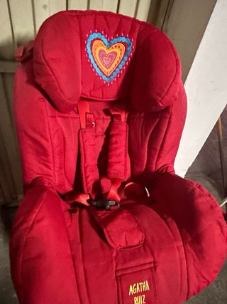 Silla coche Agatha Ruiz de la Prada 925 kg.