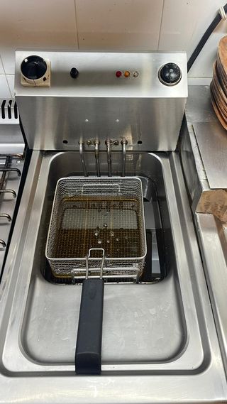 631213000 deja wasap freidora industrial gas